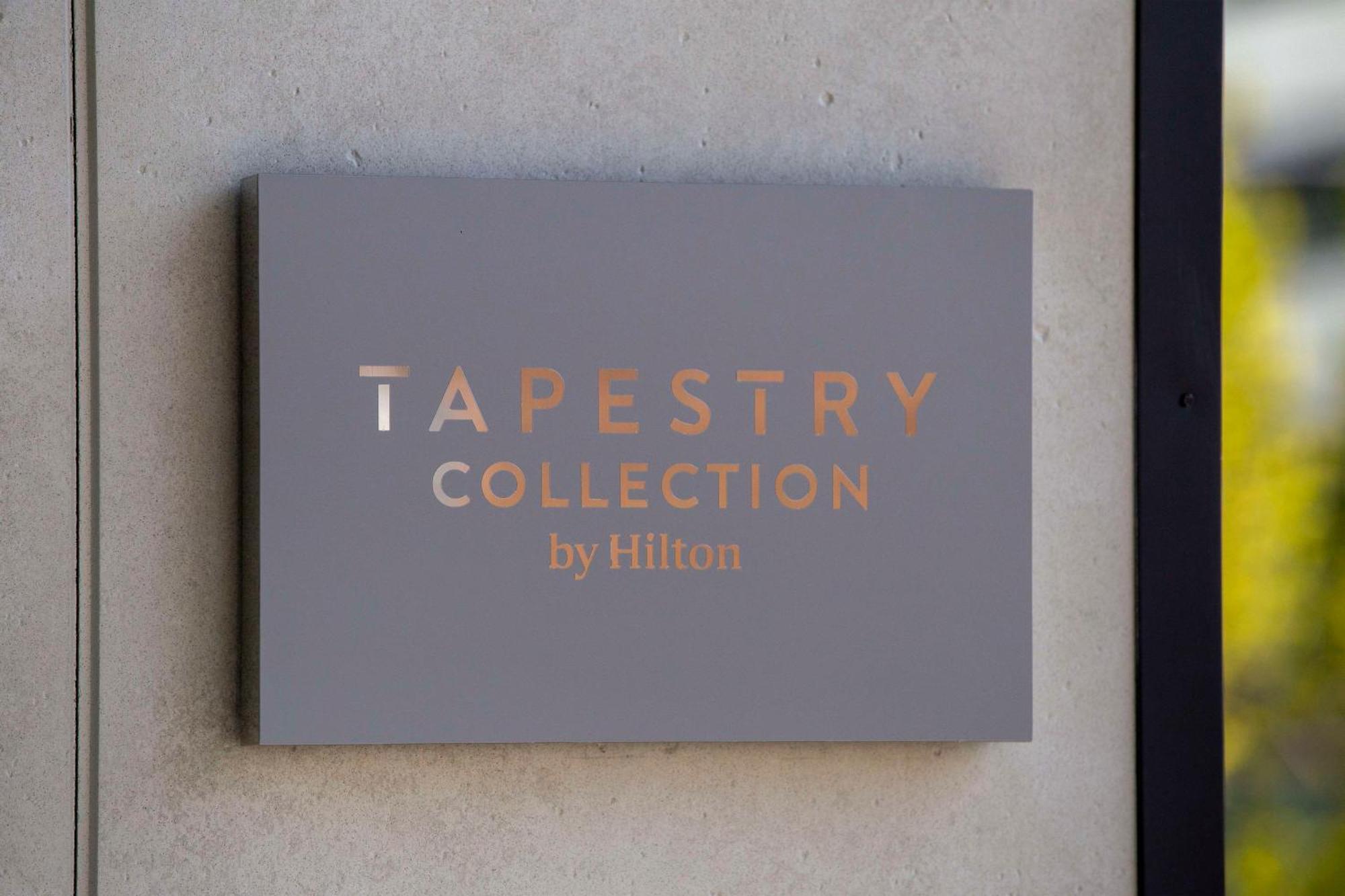 The Lloyd Stamford, Tapestry Collection By Hilton Hotel Exterior photo