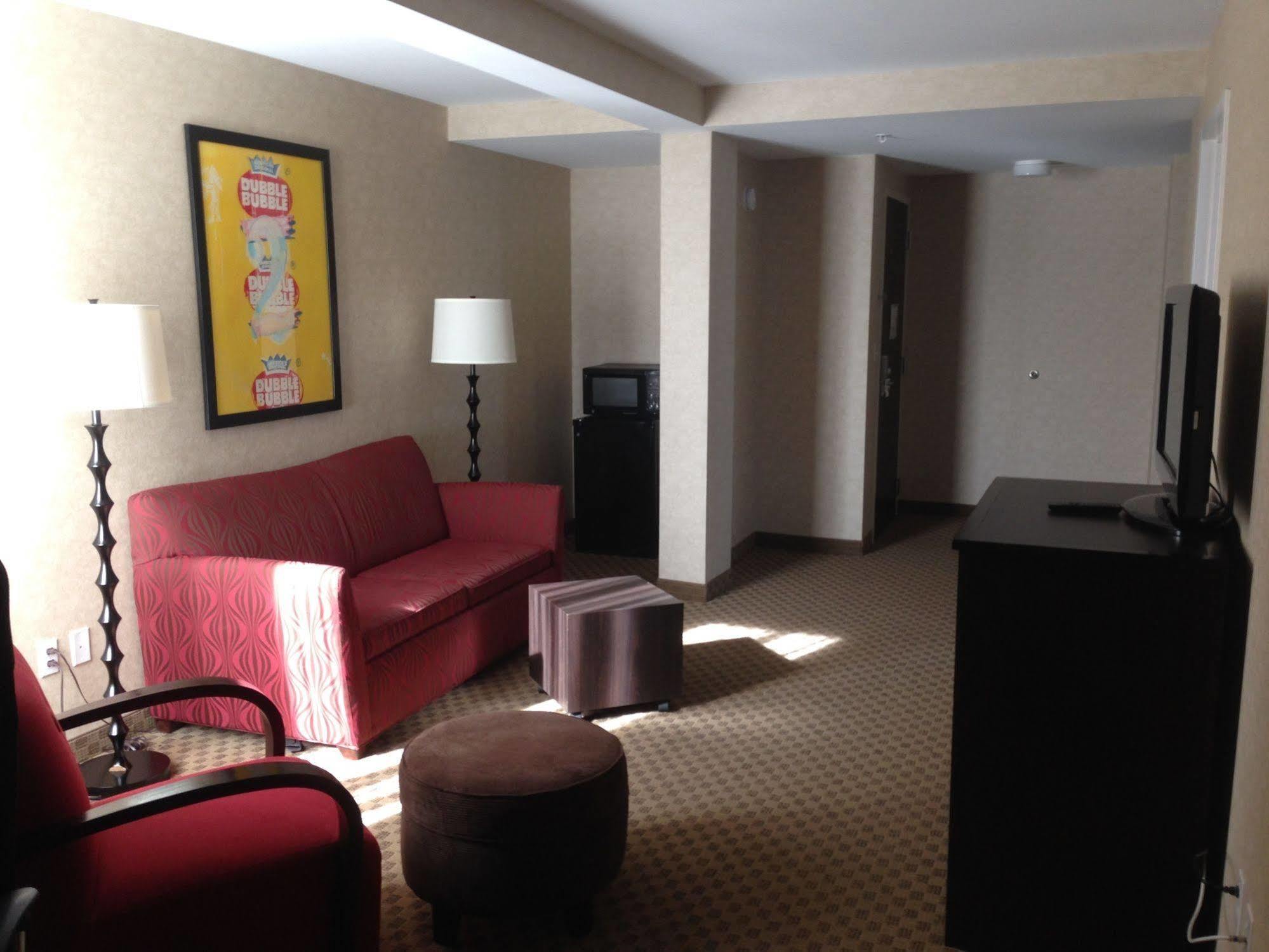 The Lloyd Stamford, Tapestry Collection By Hilton Hotel Exterior photo